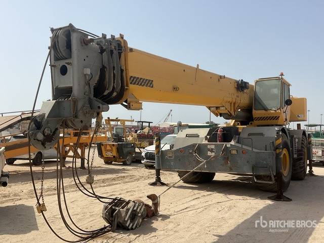 2007 Grove RT700E 55 ton 4x4x4 (Inoperable) Rough Terrain Crane - Grúa para terrenos difíciles: foto 2 2007 Grove RT700E 55 ton 4x4x4 (Inoperable) Rough Terrain Crane - Grúa para terrenos difíciles: foto 2