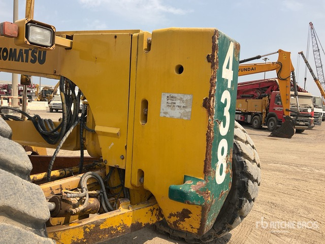 2011 Komatsu GD825A-2 - Grader: foto 5 2011 Komatsu GD825A-2 - Grader: foto 5