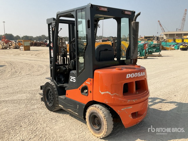 2014 Doosan D25S-5 2.5 ton Forklift - Carretilla elevadora: foto 2 2014 Doosan D25S-5 2.5 ton Forklift - Carretilla elevadora: foto 2