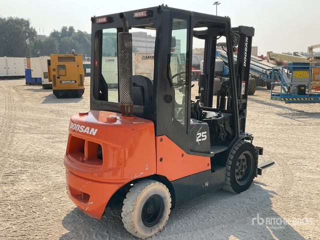 2014 Doosan D25S-5 2.5 ton Forklift - Carretilla elevadora: foto 3 2014 Doosan D25S-5 2.5 ton Forklift - Carretilla elevadora: foto 3
