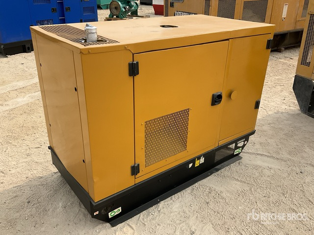 2015 Cat DE22E3 22 kVA Skid-Mounted Generator Set - Generador industriale: foto 2 2015 Cat DE22E3 22 kVA Skid-Mounted Generator Set - Generador industriale: foto 2