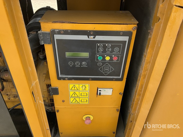 2015 Cat DE22E3 22 kVA Skid-Mounted Generator Set - Generador industriale: foto 4 2015 Cat DE22E3 22 kVA Skid-Mounted Generator Set - Generador industriale: foto 4