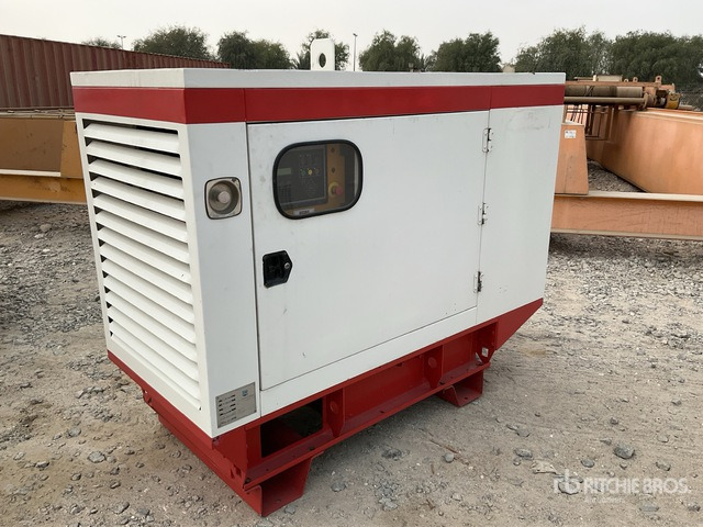 2015 Cat DE33E5 33 kVA Skid-Mounted Generator Set - Generador industriale: foto 1 2015 Cat DE33E5 33 kVA Skid-Mounted Generator Set - Generador industriale: foto 1