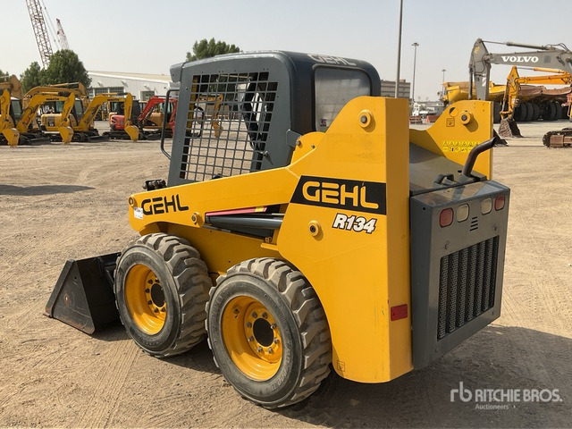 2017 Gehl R134 - Minicargadora: foto 4 2017 Gehl R134 - Minicargadora: foto 4