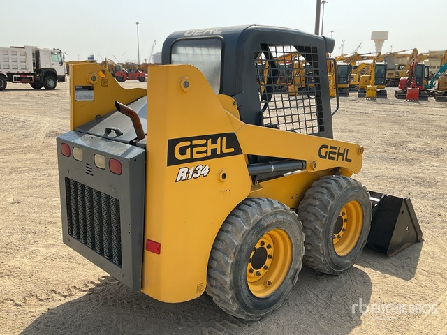 2017 Gehl R134 - Minicargadora: foto 3 2017 Gehl R134 - Minicargadora: foto 3