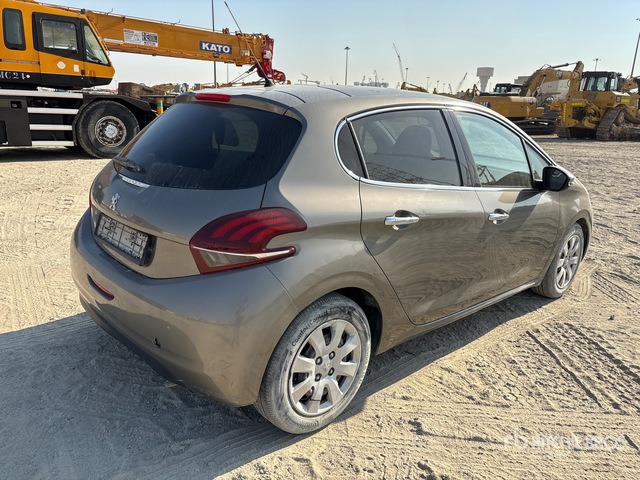 2017 Peugeot 208 Automobile - Coche: foto 3 2017 Peugeot 208 Automobile - Coche: foto 3