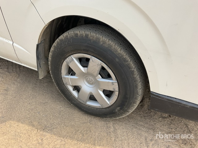 2018 Toyota Hiace 4x2 15-Seat Mini Bus - Minibús, Furgoneta de pasajeros: foto 5 2018 Toyota Hiace 4x2 15-Seat Mini Bus - Minibús, Furgoneta de pasajeros: foto 5