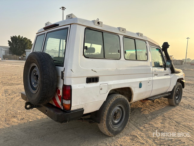 2018 Toyota Land Cruiser 78R 4x4 SUV - SUV/ Todoterreno: foto 2 2018 Toyota Land Cruiser 78R 4x4 SUV - SUV/ Todoterreno: foto 2