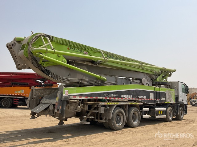 2019 Mercedes-Benz Actros 4141 2019 Zoomlion 56X-6RZ 56 m on 8 ... Concrete Pump Truck - Camión bomba de hormigón: foto 5 2019 Mercedes-Benz Actros 4141 2019 Zoomlion 56X-6RZ 56 m on 8 ... Concrete Pump Truck - Camión bomba de hormigón: foto 5