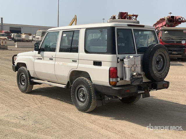 2021 Toyota Land Cruiser 76L 4x4 SUV - SUV/ Todoterreno: foto 3 2021 Toyota Land Cruiser 76L 4x4 SUV - SUV/ Todoterreno: foto 3