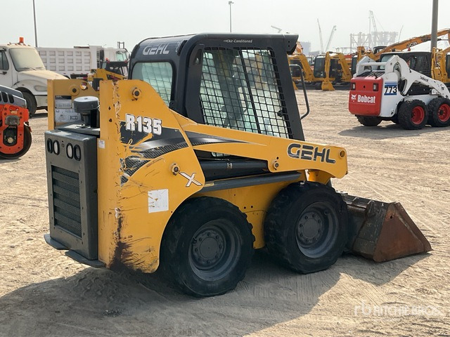 Gehl R135 - Minicargadora: foto 4 Gehl R135 - Minicargadora: foto 4