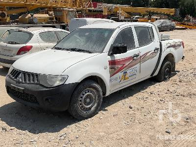 MITSUBISHI L200 - Pick-up: foto 1 MITSUBISHI L200 - Pick-up: foto 1