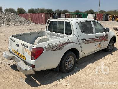 MITSUBISHI L200 - Pick-up: foto 3 MITSUBISHI L200 - Pick-up: foto 3