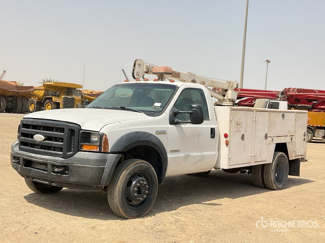 2006 Ford F550XL SUPER DUTY 4x2 Service Truck - Vehículo municipal: foto 2 2006 Ford F550XL SUPER DUTY 4x2 Service Truck - Vehículo municipal: foto 2