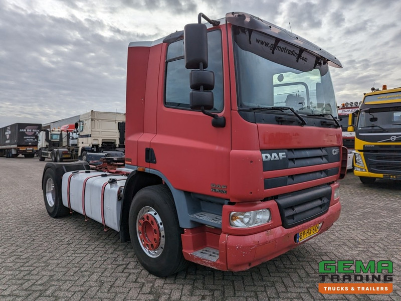 DAF CF75.360 4x2 Daycab Euro3 PTO Prep - Double Tanks - Alcoa's (T1328) - Cabeza tractora: foto 2 DAF CF75.360 4x2 Daycab Euro3 PTO Prep - Double Tanks - Alcoa's (T1328) - Cabeza tractora: foto 2