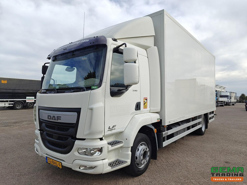 DAF LF 250 FA 4x2 Dagcab Euro6 - GeslotenBak 6.0m + Laadklep 2500KG - Navi - Standkachel - Bak NieuwGespoten - Camión caja cerrada: foto 1 DAF LF 250 FA 4x2 Dagcab Euro6 - GeslotenBak 6.0m + Laadklep 2500KG - Navi - Standkachel - Bak NieuwGespoten - Camión caja cerrada: foto 1