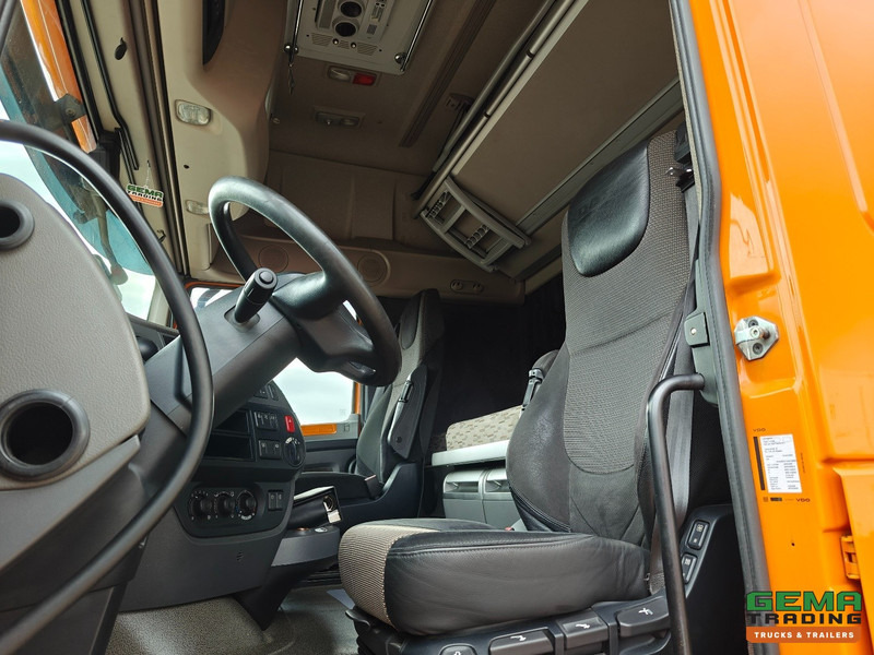 DAF XF 440 FAS 6x2 SuperSpaceCab Euro6C - Retarder + Recker 3-Assige Aanhanger - Wielkuipen - Hydraulische knik en uitschuifbaar - 02/2026 APK - Camión portavehículos: foto 5 DAF XF 440 FAS 6x2 SuperSpaceCab Euro6C - Retarder + Recker 3-Assige Aanhanger - Wielkuipen - Hydraulische knik en uitschuifbaar - 02/2026 APK - Camión portavehículos: foto 5