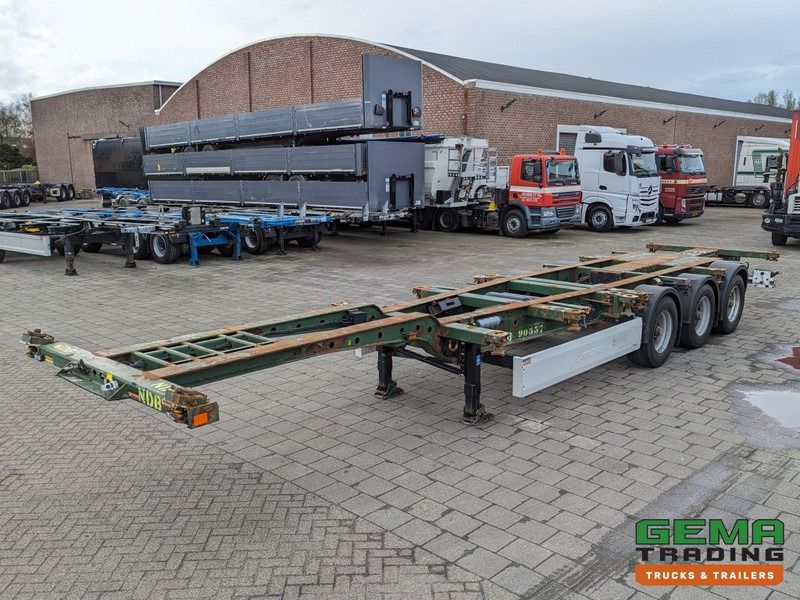 Krone SD 27 3-Assen BPW RearSlider - DrumBrakes - 5280kg - 07/2024APK (O1779) - Semirremolque portacontenedore/ Intercambiable: foto 1 Krone SD 27 3-Assen BPW RearSlider - DrumBrakes - 5280kg - 07/2024APK (O1779) - Semirremolque portacontenedore/ Intercambiable: foto 1