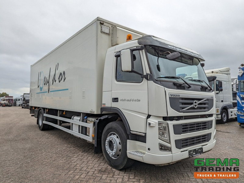 Volvo FM330 4x2 Daycab Euro5 KuikenBak 8.2m + Webasto Heater + Dhollandia 2000KG (V799) - Camión frigorífico: foto 4 Volvo FM330 4x2 Daycab Euro5 KuikenBak 8.2m + Webasto Heater + Dhollandia 2000KG (V799) - Camión frigorífico: foto 4