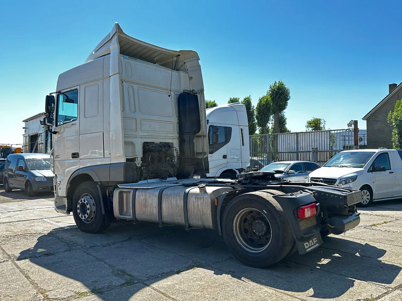DAF XF 460 4X2 Tractor-unit Spring/Air Retarder ACC Euro6 - Cabeza tractora: foto 3 DAF XF 460 4X2 Tractor-unit Spring/Air Retarder ACC Euro6 - Cabeza tractora: foto 3