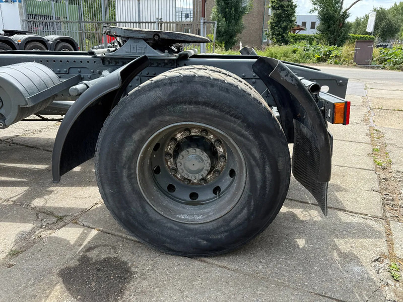 MAN 19.403 4X2 Tractor-unit Spring/Air ZF Manual Gear Low cabine - Cabeza tractora: foto 5 MAN 19.403 4X2 Tractor-unit Spring/Air ZF Manual Gear Low cabine - Cabeza tractora: foto 5