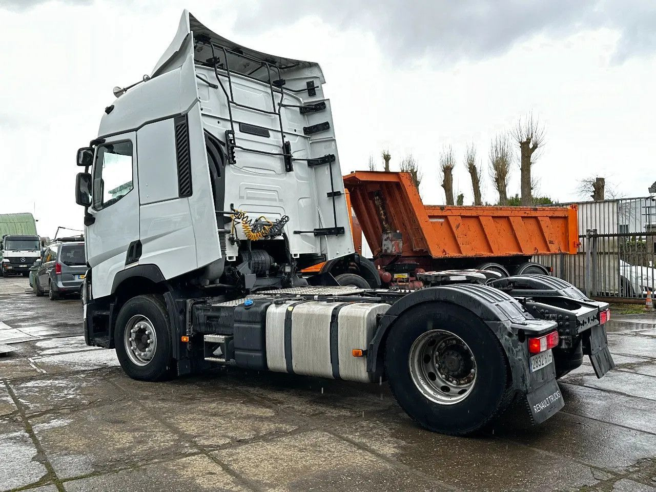 Renault T460 4X2 Tractor-unit Spring/Air Retarder D11 En - Cabeza tractora: foto 3 Renault T460 4X2 Tractor-unit Spring/Air Retarder D11 En - Cabeza tractora: foto 3