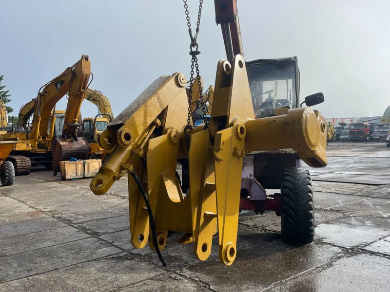 Caterpillar Ripper compatible with D7R and D7H Ripper compatible with D7R and D7H - Escarificador para Maquinaria de construcción: foto 4 Caterpillar Ripper compatible with D7R and D7H Ripper compatible with D7R and D7H - Escarificador para Maquinaria de construcción: foto 4