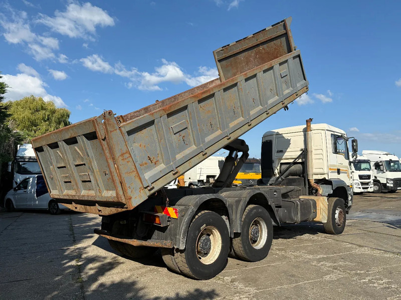MAN TGA 26.360 6X4 Tipper Spring/Spring ZF Manual gear EURO3 - Camión volquete: foto 4 MAN TGA 26.360 6X4 Tipper Spring/Spring ZF Manual gear EURO3 - Camión volquete: foto 4
