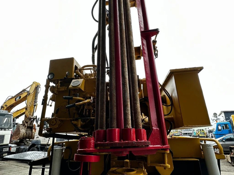 Mercedes-Benz 2028 4X4 DRILLING RIG WIRTH 250M IR AIR COMPRESSOR - Perforadora: foto 5 Mercedes-Benz 2028 4X4 DRILLING RIG WIRTH 250M IR AIR COMPRESSOR - Perforadora: foto 5