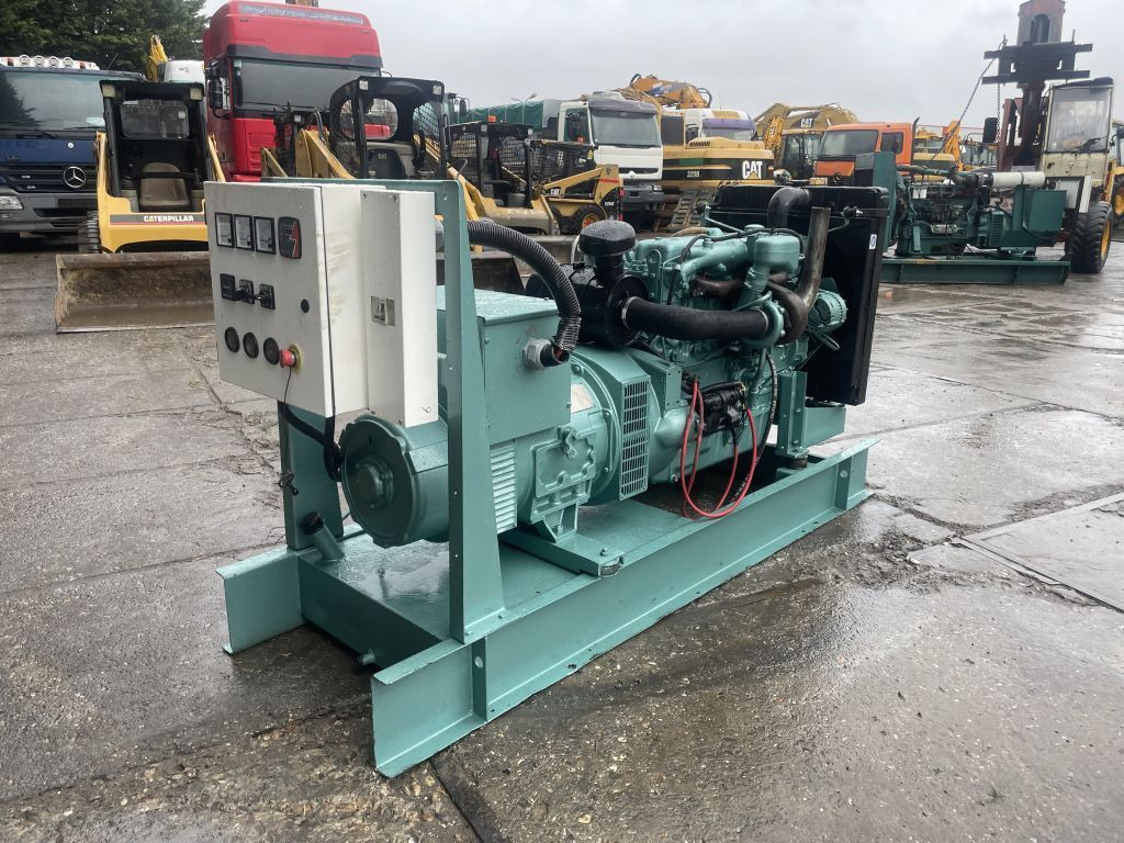 Perkins 85 KVA Generator 3 Phase Perkins 85 KVA Generator 3 Phase - Generador industriale: foto 4 Perkins 85 KVA Generator 3 Phase Perkins 85 KVA Generator 3 Phase - Generador industriale: foto 4