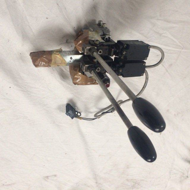 2-way hydraulic control unit for Still Wagner EGV-1600 - Válvula hidráulica para Equipo de manutención: foto 1 2-way hydraulic control unit for Still Wagner EGV-1600 - Válvula hidráulica para Equipo de manutención: foto 1