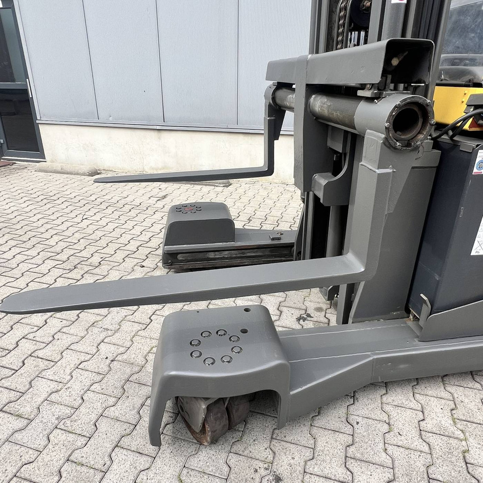 Atlet UFS250DTFVRE480 - Carretilla de 4 vías: foto 5 Atlet UFS250DTFVRE480 - Carretilla de 4 vías: foto 5