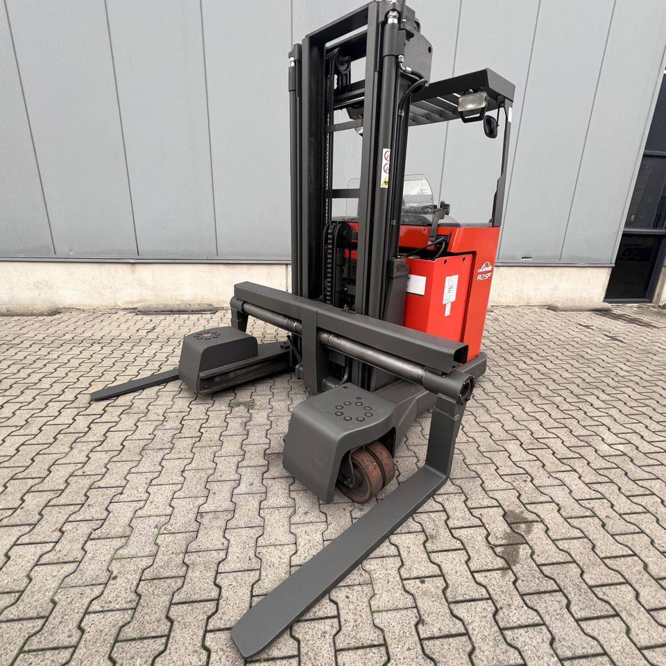 Atlet UFS250DTFVRG450 - Carretilla de 4 vías: foto 4 Atlet UFS250DTFVRG450 - Carretilla de 4 vías: foto 4