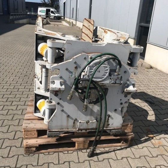 Cascade Rotating Roll clamp - Pinza para Equipo de manutención: foto 2 Cascade Rotating Roll clamp - Pinza para Equipo de manutención: foto 2