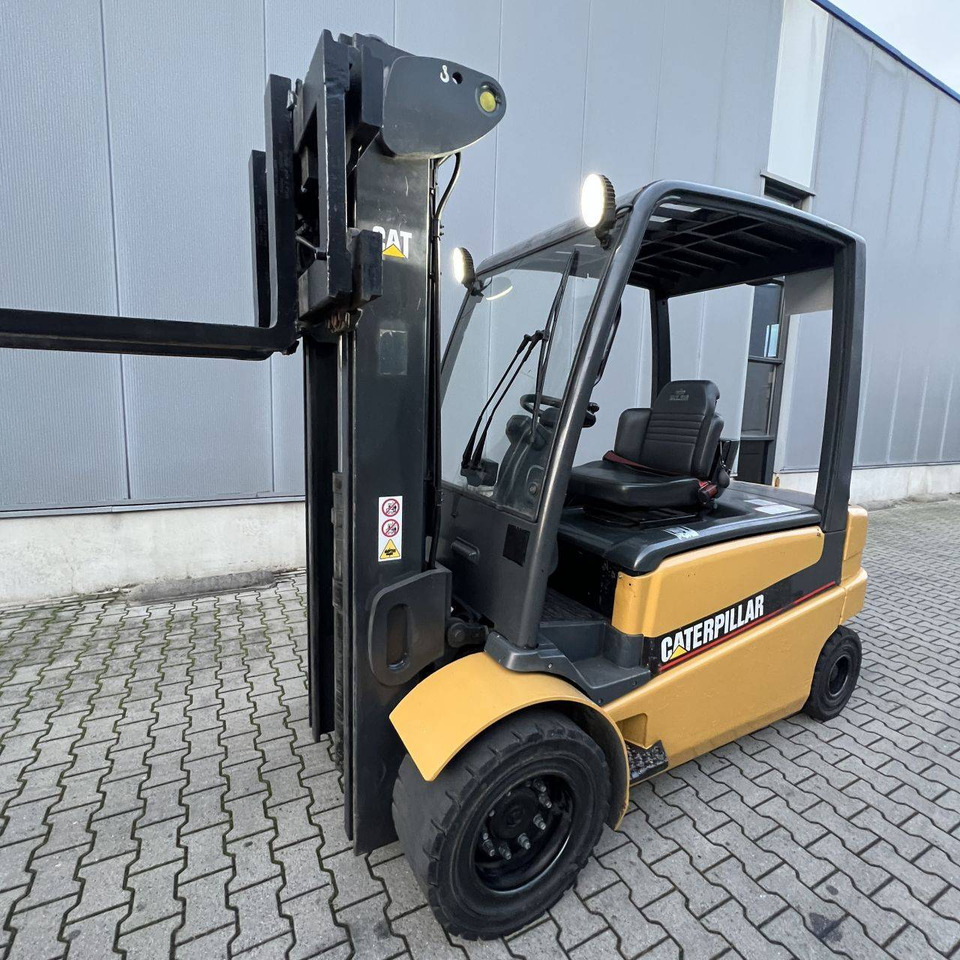 Caterpillar EP50 - Carretilla elevadora eléctrica: foto 3 Caterpillar EP50 - Carretilla elevadora eléctrica: foto 3