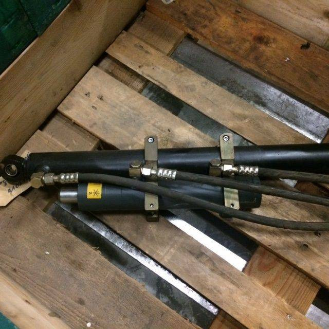 Cylinder, Shift for Jungheinrich ETV320 - Cilindro hidráulico para Equipo de manutención: foto 2 Cylinder, Shift for Jungheinrich ETV320 - Cilindro hidráulico para Equipo de manutención: foto 2