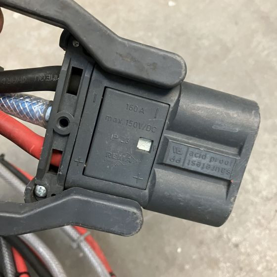 Hawker 24V/72A Lifetech TC1LT - Sistema eléctrico para Equipo de manutención: foto 4 Hawker 24V/72A Lifetech TC1LT - Sistema eléctrico para Equipo de manutención: foto 4