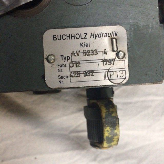 Hydraulic control for Still - Válvula hidráulica para Equipo de manutención: foto 3 Hydraulic control for Still - Válvula hidráulica para Equipo de manutención: foto 3