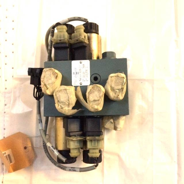 Hydraulic control valve for Still - Válvula hidráulica para Equipo de manutención: foto 1 Hydraulic control valve for Still - Válvula hidráulica para Equipo de manutención: foto 1