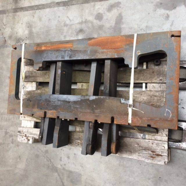 Fork Carriage 1150 mm for Linde 336/351-03 Series - Implemento: foto 1 Fork Carriage 1150 mm for Linde 336/351-03 Series - Implemento: foto 1