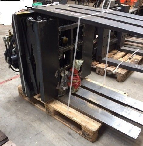 Implemento para Equipo de manutención Stabau Rotator180°, Pallet inverter with load pusher: foto 7