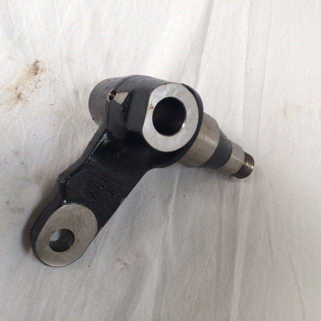 Knuckle, R.H. for Caterpillar - Mangueta para Equipo de manutención: foto 4 Knuckle, R.H. for Caterpillar - Mangueta para Equipo de manutención: foto 4