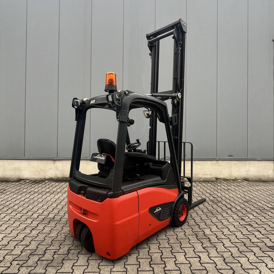 Linde E15 (386-02) EVO - Carretilla elevadora eléctrica: foto 2 Linde E15 (386-02) EVO - Carretilla elevadora eléctrica: foto 2