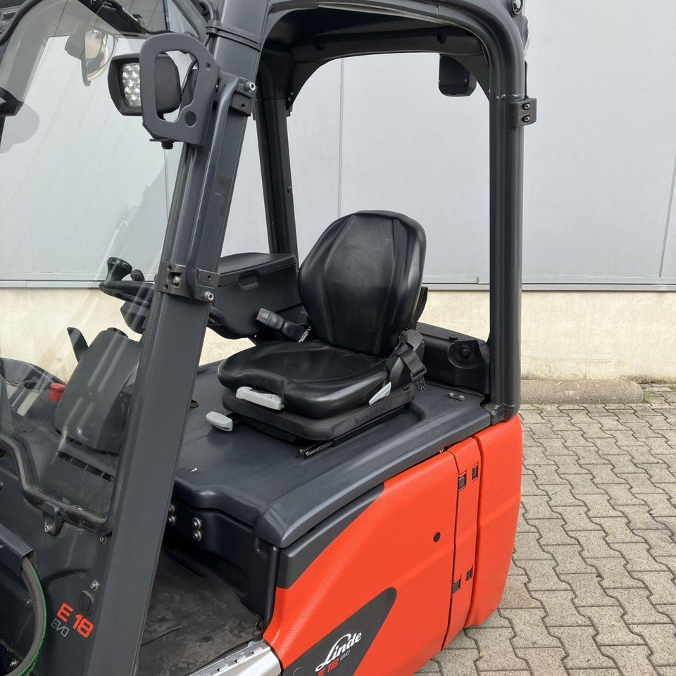 Linde E18 (386-02) EVO - Carretilla elevadora eléctrica: foto 4 Linde E18 (386-02) EVO - Carretilla elevadora eléctrica: foto 4