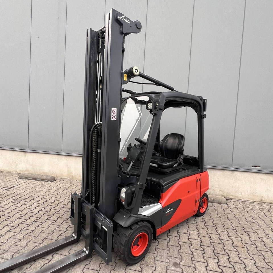 Linde E20PL (386-02) EVO - Carretilla elevadora eléctrica: foto 1 Linde E20PL (386-02) EVO - Carretilla elevadora eléctrica: foto 1