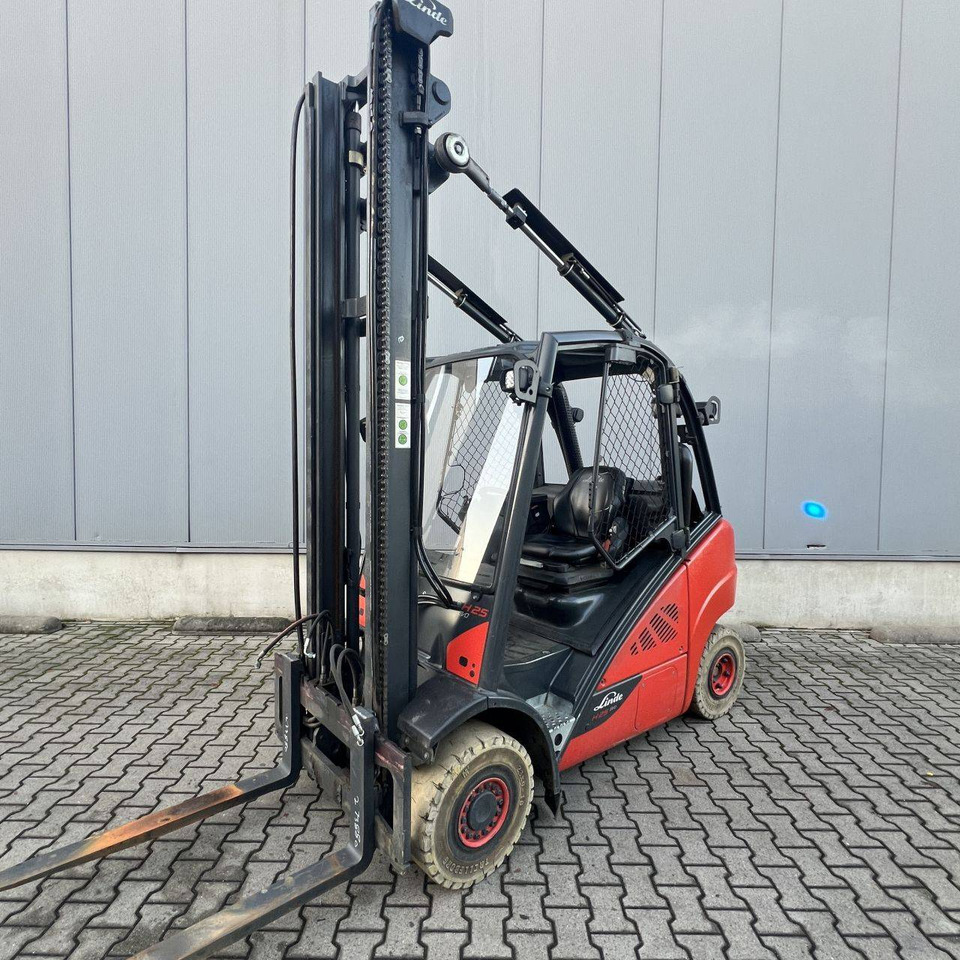 Linde H25T-02 (392) EVO - Carretilla elevadora de gas: foto 1 Linde H25T-02 (392) EVO - Carretilla elevadora de gas: foto 1