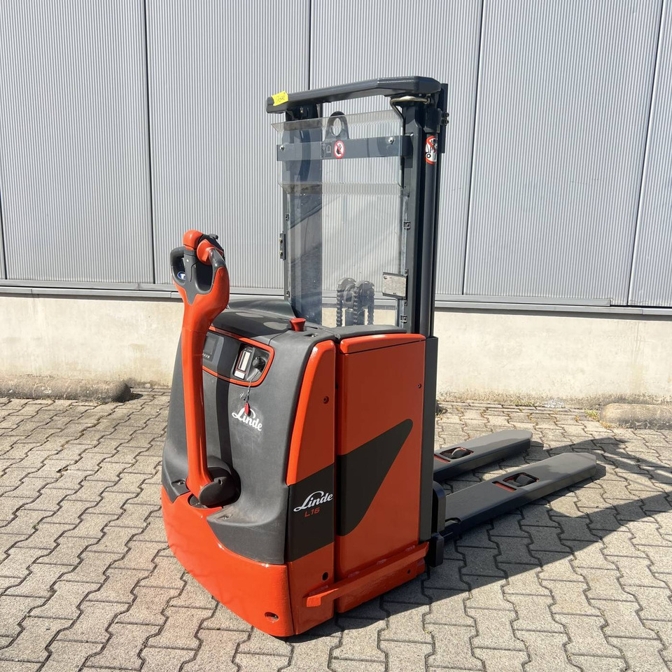 Linde L16 (1173) - Apilador: foto 1 Linde L16 (1173) - Apilador: foto 1