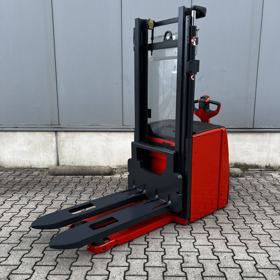 Linde L20 (1173) - Apilador: foto 2 Linde L20 (1173) - Apilador: foto 2