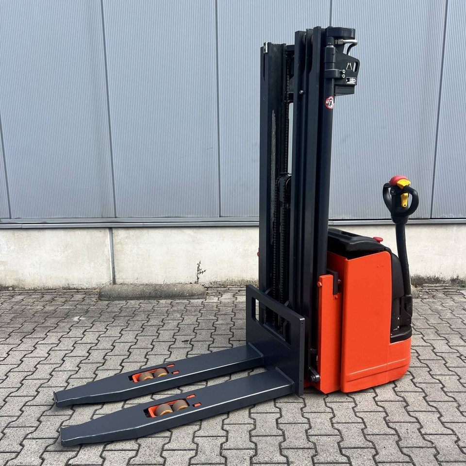 Linde L20 - Apilador: foto 3 Linde L20 - Apilador: foto 3
