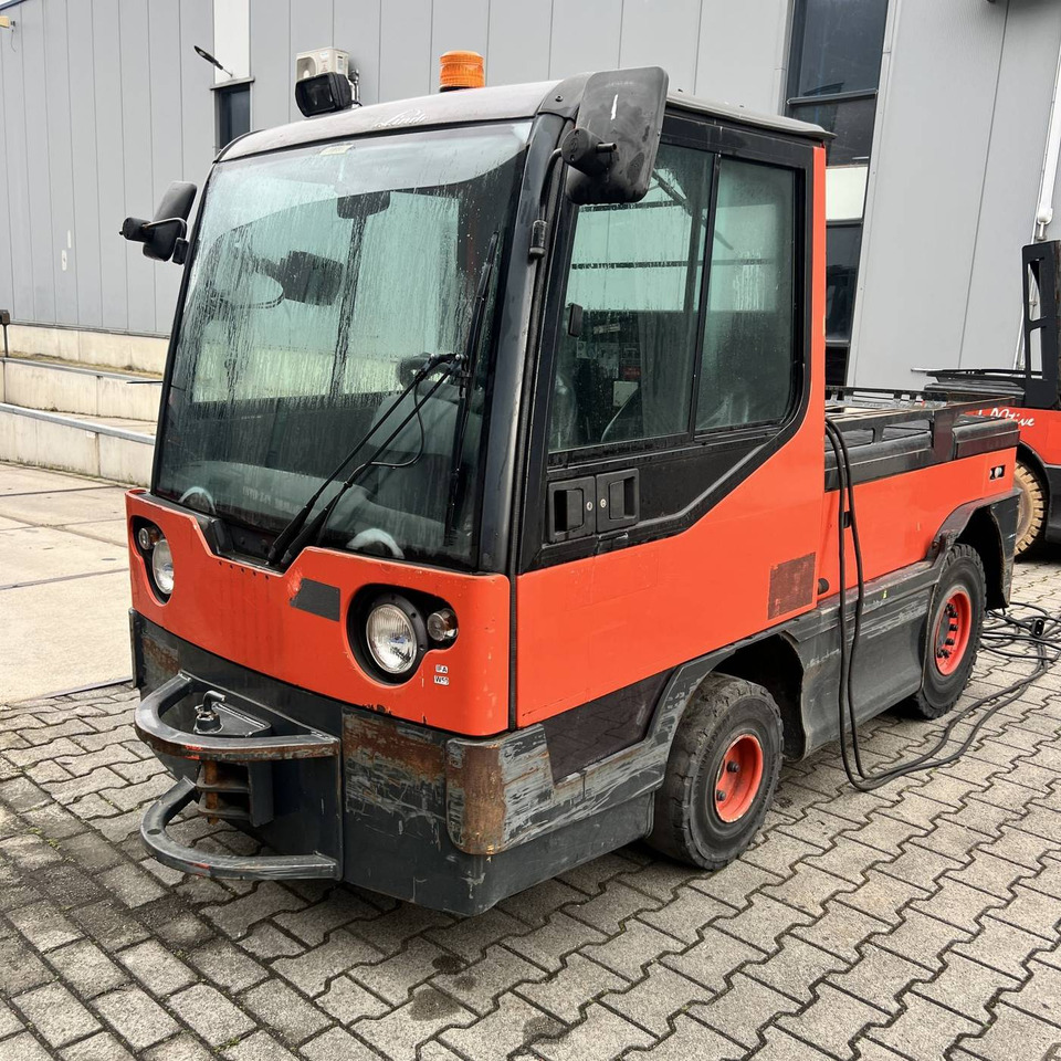 Linde P250 SWB (127) - Remolcadora: foto 1 Linde P250 SWB (127) - Remolcadora: foto 1